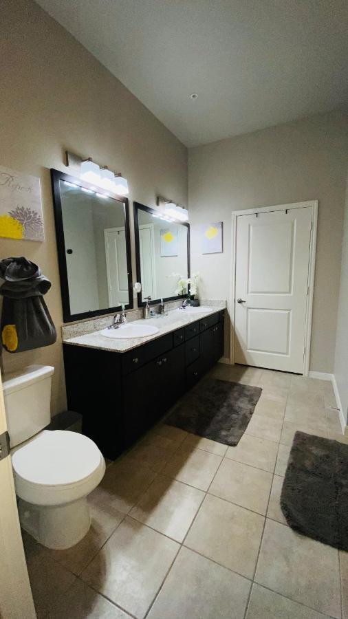 Walk To Nrg-City View Balcony- Free Parking-2Bdrm Near Nrg-Med Center-Galleria-Downtown Χιούστον Εξωτερικό φωτογραφία